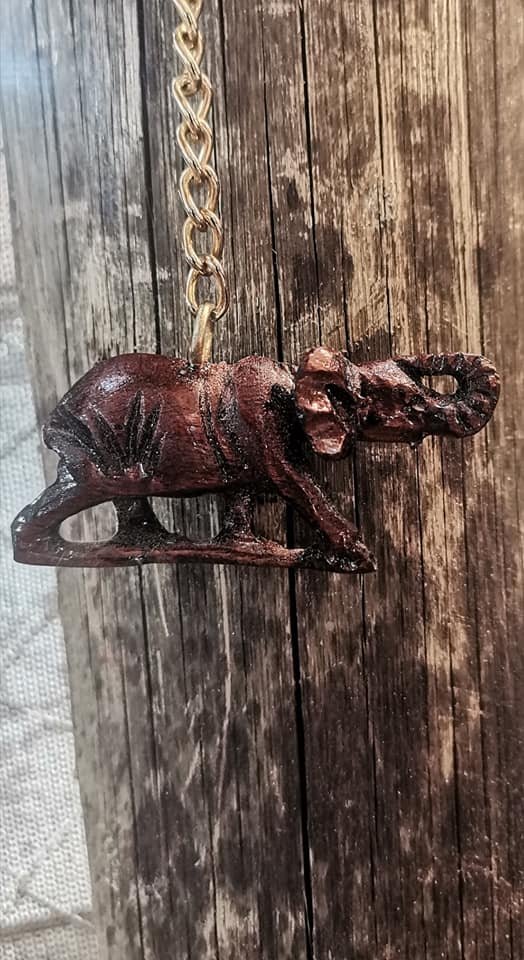 Awesome hand carved animal key chains 4 155817468 2752477868395534 2328433849989518294 n
